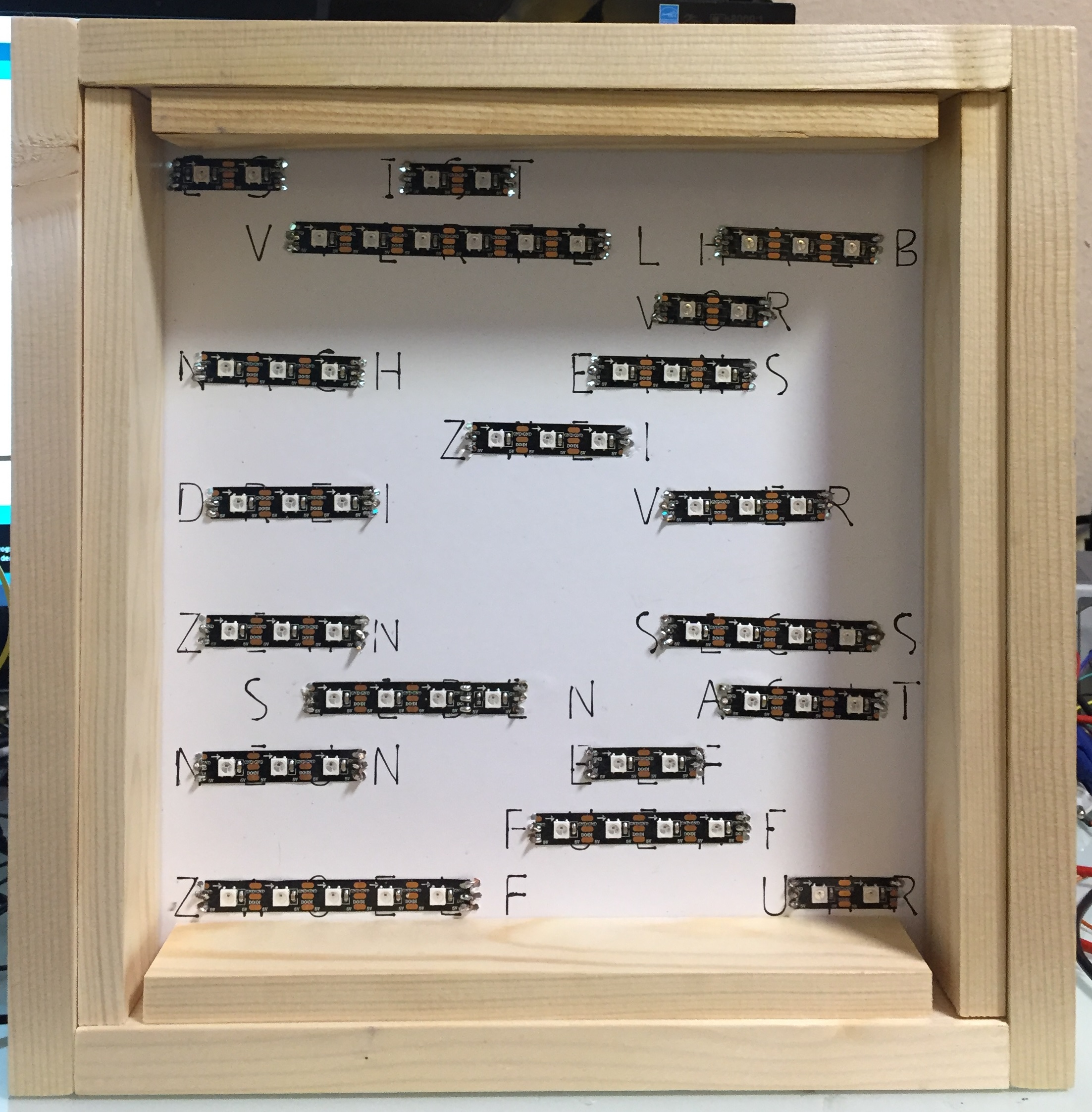 mounted-led-board